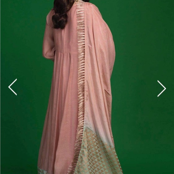 Pakistani branded Peshwas 3 piece - Picture 3 of 12